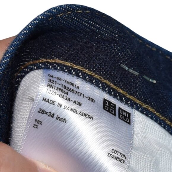 Uniqlo Selvedge Jeans 28x34 Dark Wash Slim Fit Raw Edge Minimalist Core - Picture 11 of 11